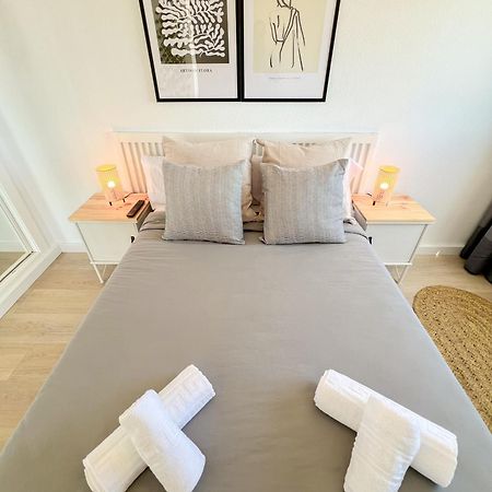 Palm Beach Aparment Sea Views 토레몰리노스 외부 사진