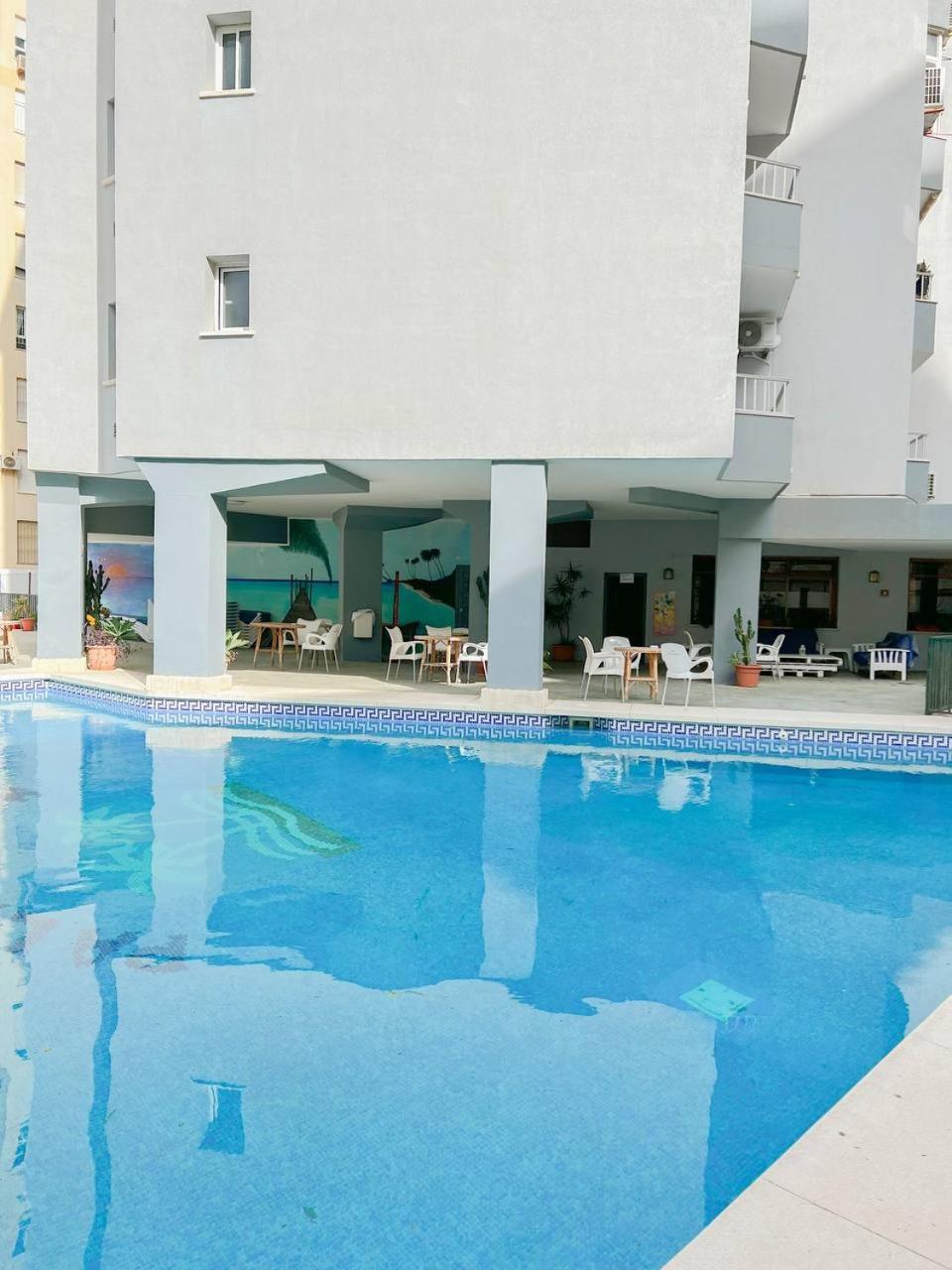 Palm Beach Aparment Sea Views 토레몰리노스 외부 사진