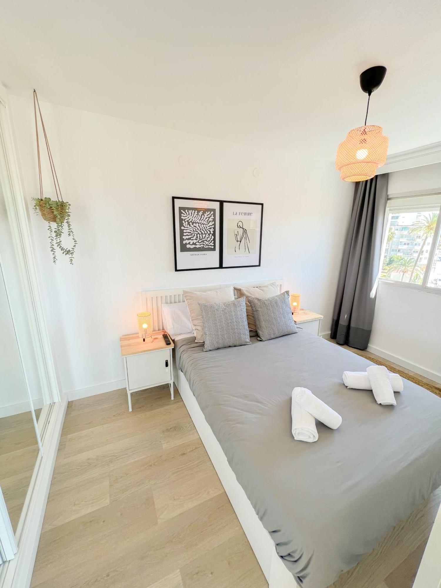 Palm Beach Aparment Sea Views 토레몰리노스 외부 사진